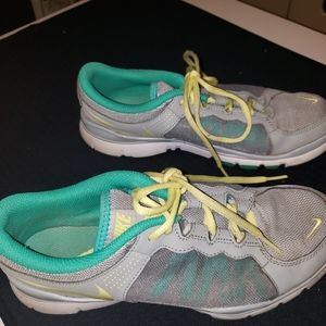 Nike shoes size 8